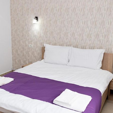 Marconi Guesthouse Hunedoara Buitenkant foto