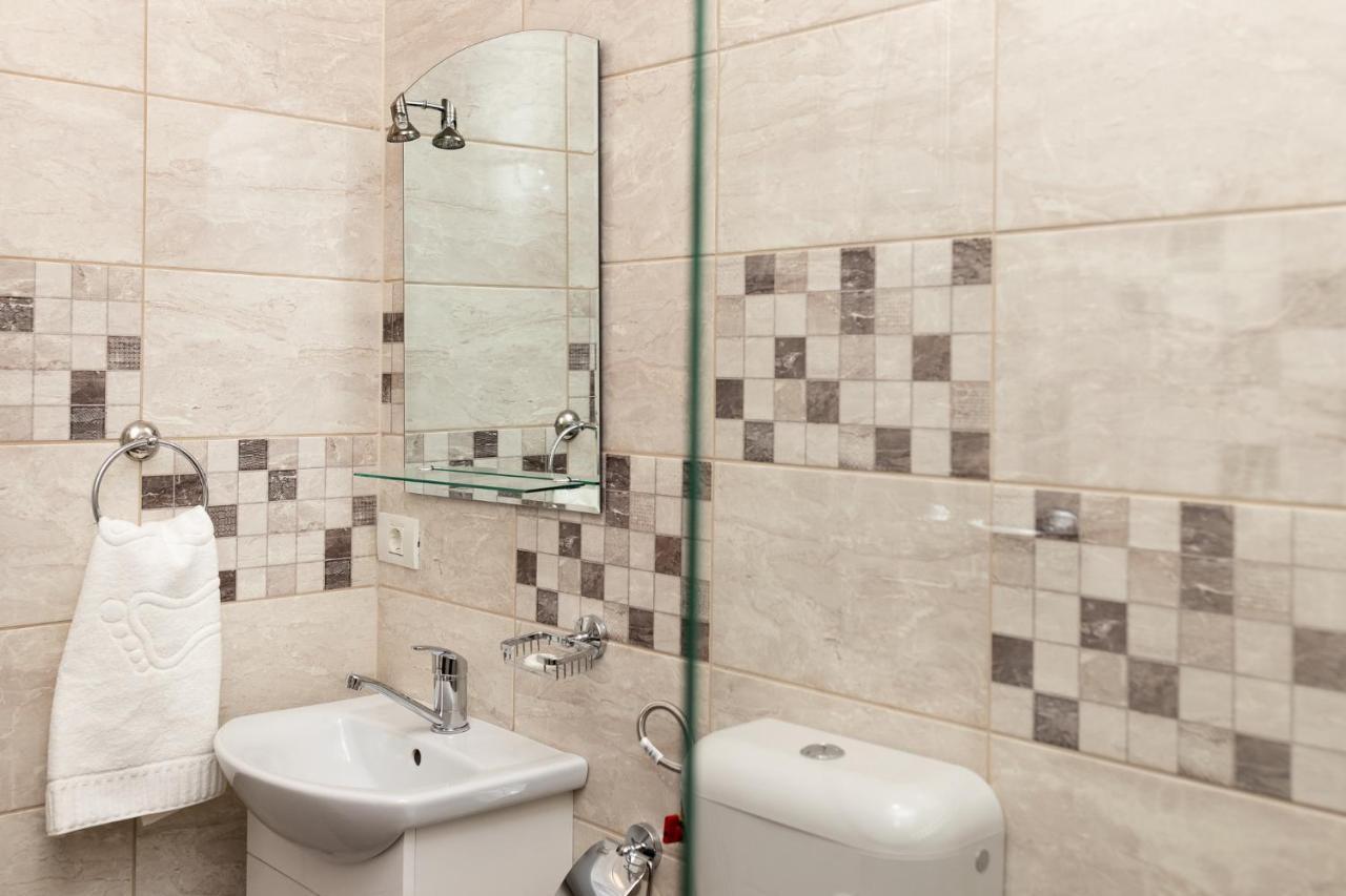 Marconi Guesthouse Hunedoara Buitenkant foto