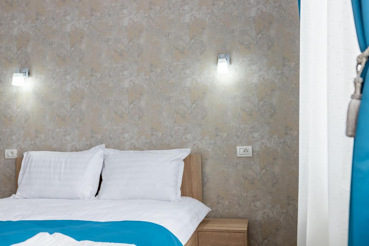 Marconi Guesthouse Hunedoara Buitenkant foto